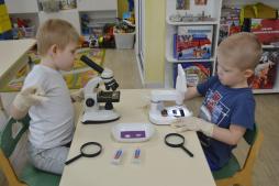 МИКРОСКОП БОБРОВАЯ ЛАБОРАТОРИЯ - уникальная лаборатория для изучения волшебного микромира с детьми в детских садах.